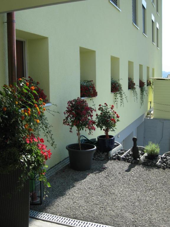 Hotel Restaurant Roessli Uetendorf ภายนอก รูปภาพ